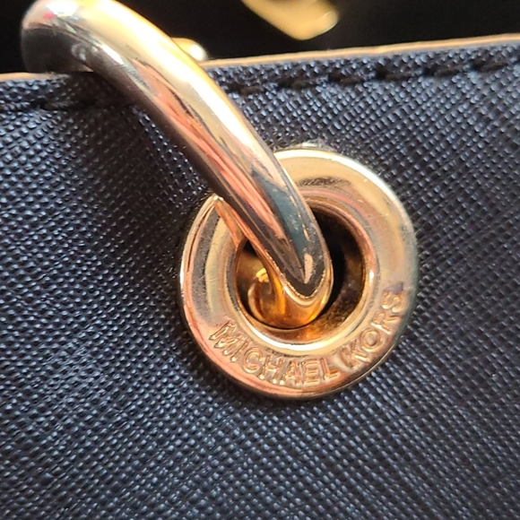 NEW Michael Kors Cynthia Satchel Purse Bag - Picture 10 of 11